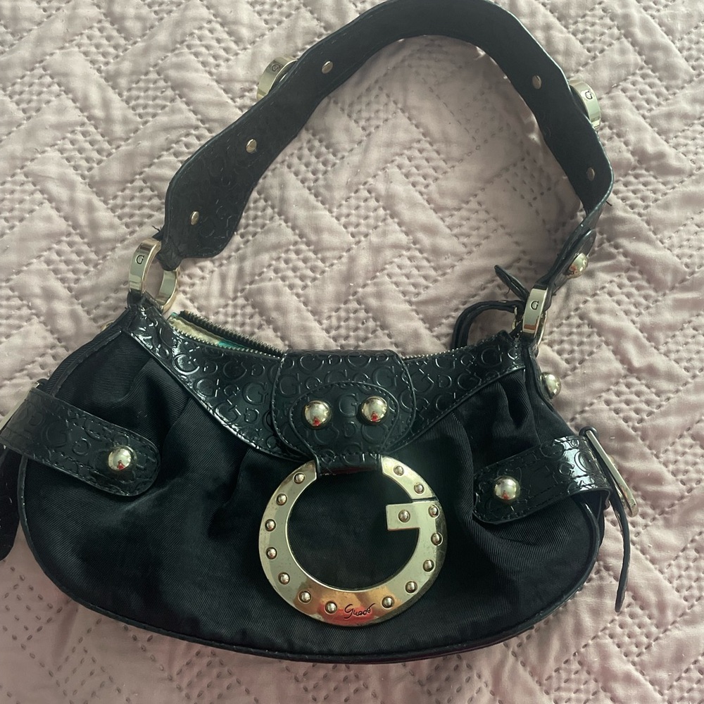 Guess Shoulder Bag